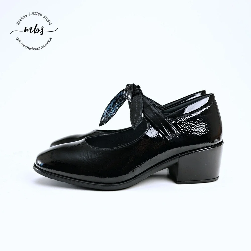 NIB‎ Naot Nobility Mary Jane Crinkle Patent Leather Orthopedic Black Women 40